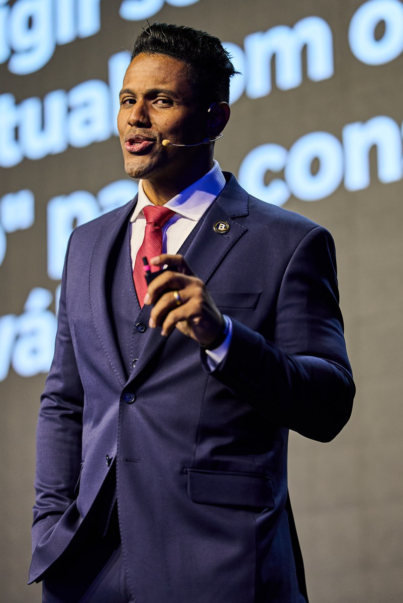 Prof. Edilson Aguiais — autor de O Rastro Rural da CCB